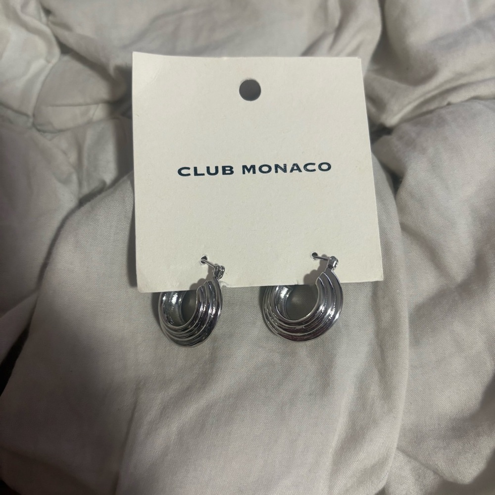 💎 Club Monaco Chunky Silver Ridge Hoop Earrings: 90s Supermodel Vibe ✨